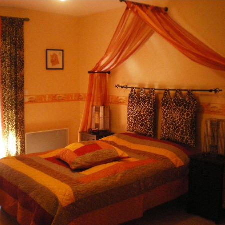 Bed and Breakfast La Cle Des Champs Largillay Экстерьер фото
