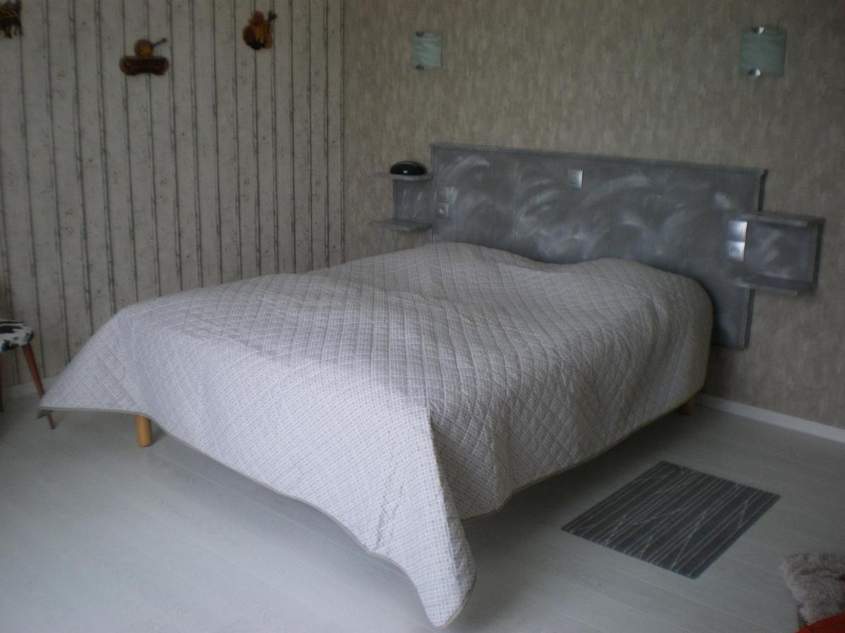Bed and Breakfast La Cle Des Champs Largillay Экстерьер фото
